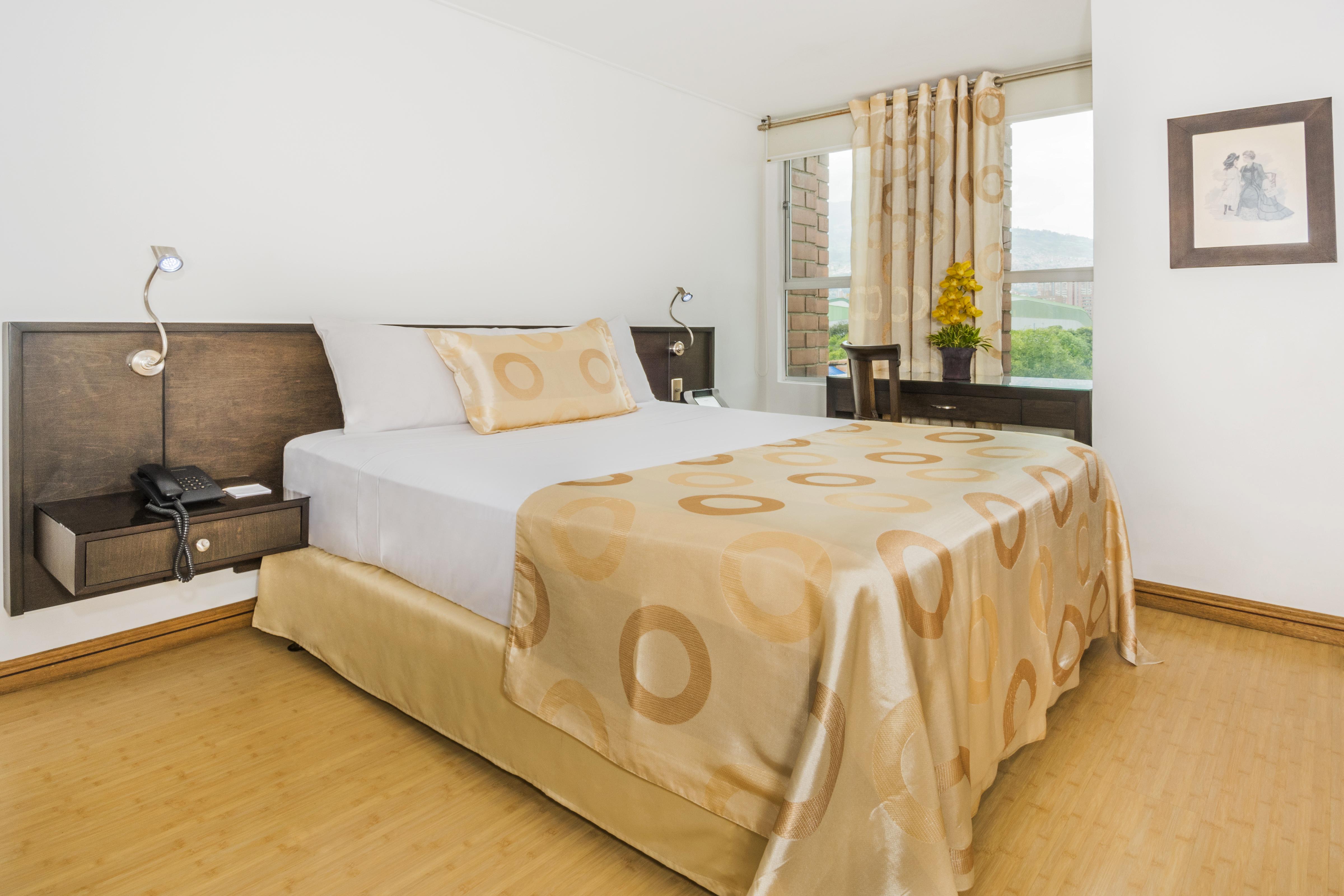 Hotel Egina Medellín Eksteriør bilde
