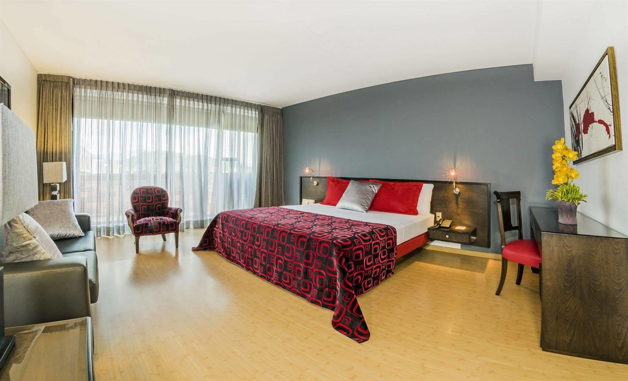 Hotel Egina Medellín Eksteriør bilde