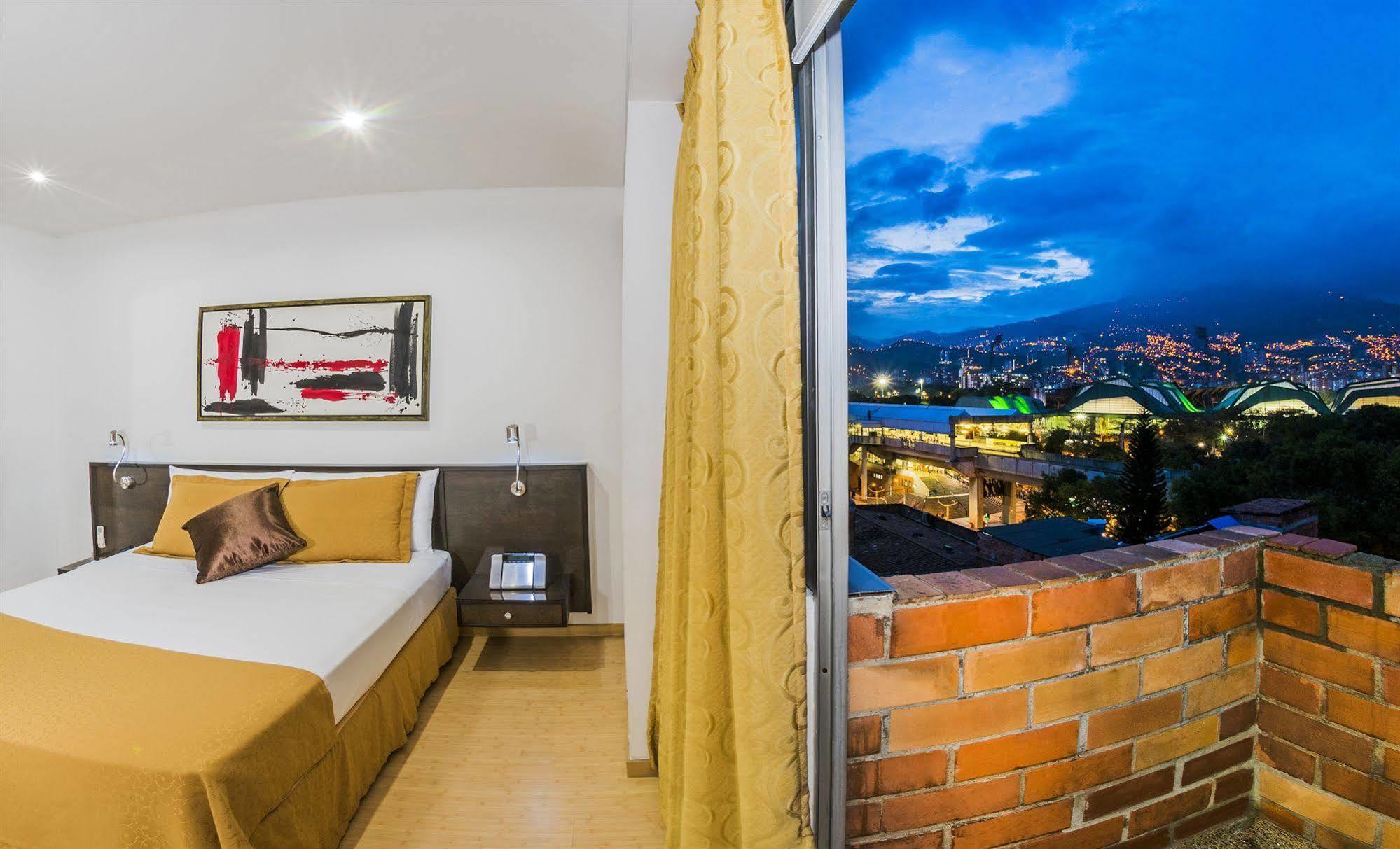 Hotel Egina Medellín Eksteriør bilde